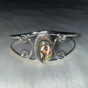 Stunning Silver Bracelet with Abalone Accent